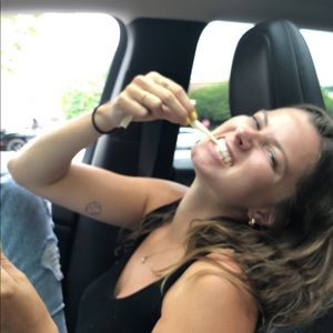 Meet your Posher, Anna